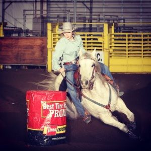 Meet your Posher, Wendy